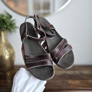 Merrell Dahlia Sandals Women’s 9 Coffee Bean Brown Leather Ankle Strap Comfort